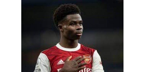 Bukayo Saka gewinnt erneut den Preis für den besten Nachwuchsspieler